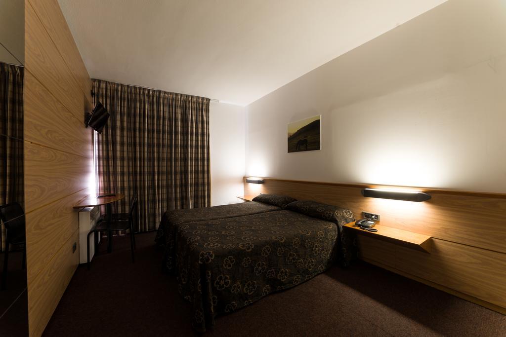 Alp Hotel Masella Zewnętrze zdjęcie