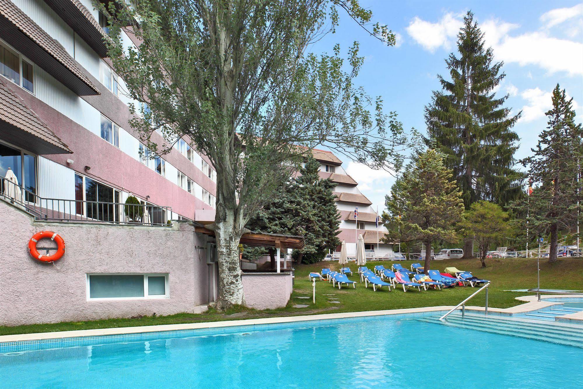 Alp Hotel Masella Zewnętrze zdjęcie