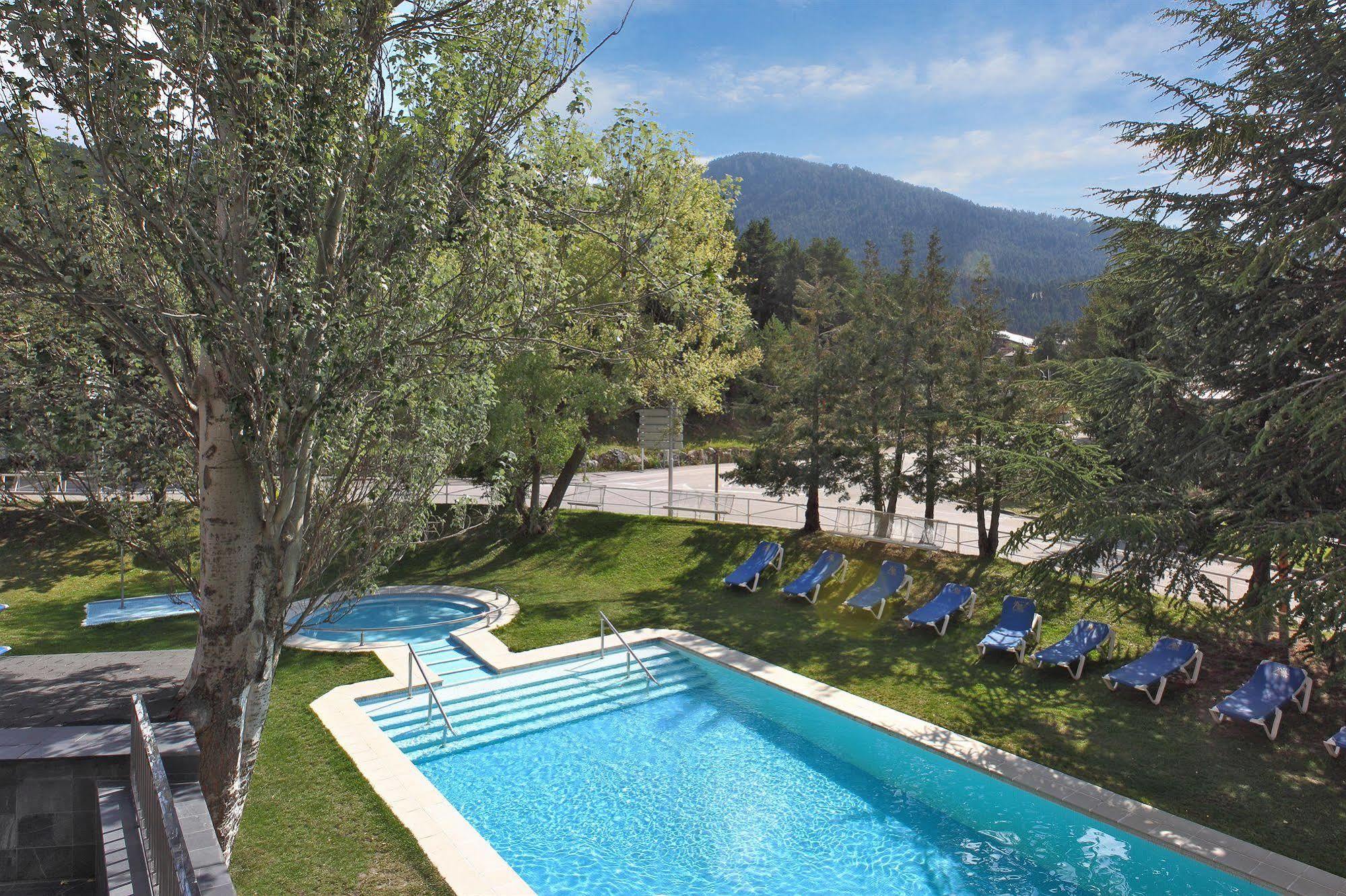 Alp Hotel Masella Zewnętrze zdjęcie